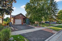 114 DOVERCLIFFE ROAD  Guelph (Dovercliffe Park/Old University), ON N1G 3A6