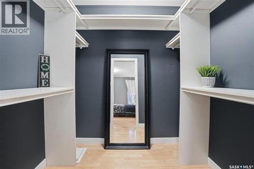 1827 Norman Mackenzie Road, Regina, SK - Indoor