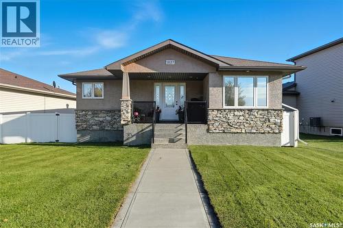 1827 Norman Mackenzie Road, Regina, SK - Outdoor