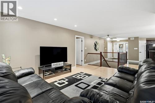 1827 Norman Mackenzie Road, Regina, SK - Indoor Photo Showing Living Room