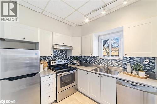 58 Lorne Avenue, Hamilton, ON - Indoor Photo Showing Kitchen With Stainless Steel Kitchen With Double Sink
