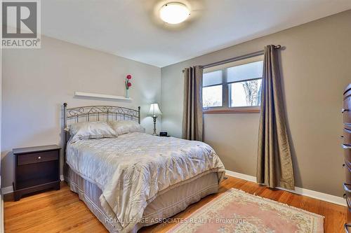 166 Lynnbrook Drive, Toronto, ON - Indoor Photo Showing Bedroom
