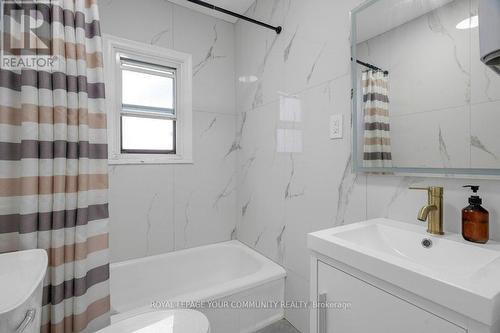 184 Hendon Avenue, Toronto, ON - Indoor Photo Showing Bathroom