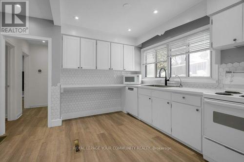 184 Hendon Avenue, Toronto, ON - Indoor Photo Showing Kitchen