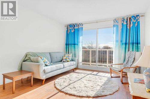 309 - 175 Haig Road, Belleville (Belleville Ward), ON - Indoor Photo Showing Living Room