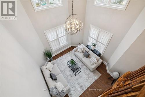 2523 Highmount Crescent, Oakville, ON - Indoor