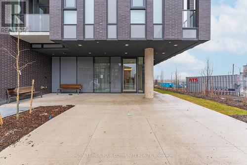 805S - 215 Veterans Drive, Brampton, ON - Outdoor