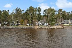 Accès au plan d'eau - 