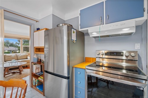 4029 Carey Rd, Saanich, BC 