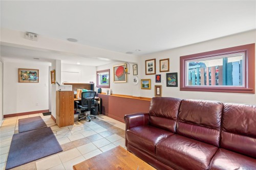 4029 Carey Rd, Saanich, BC 