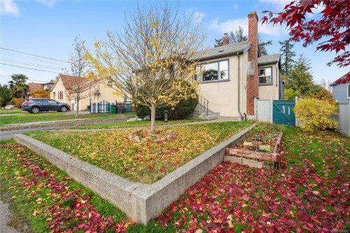 4029 Carey Rd, Saanich, BC 