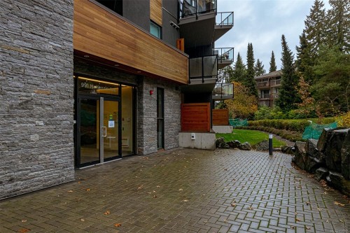 210-991 Mckenzie Ave, Saanich, BC - Outdoor With Exterior