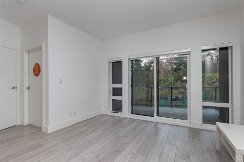 210-991 Mckenzie Ave, Saanich, BC - Indoor Photo Showing Other Room