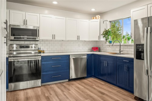 6972 Leland Rd, Lantzville, BC 