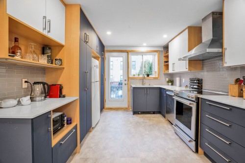 Kitchen - 3830  - 3832 Rue De La Peltrie, Montréal (Côte-Des-Neiges/Notre-Dame-De-Grâce), QC - Indoor Photo Showing Kitchen