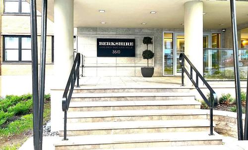 Exterior entrance - 12-3510 Rue De La Montagne, Montréal (Ville-Marie), QC -  Photo Showing Other Room