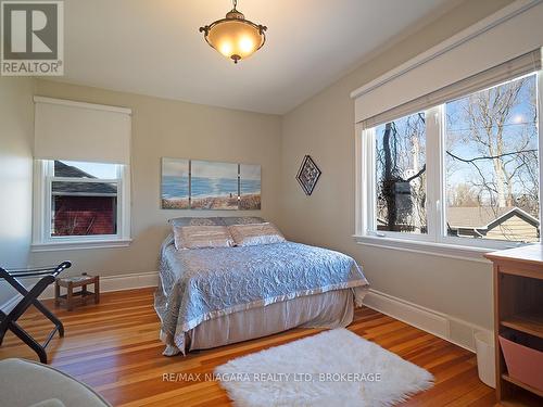 101 Tennessee Avenue, Port Colborne (Sugarloaf), ON - Indoor Photo Showing Bedroom