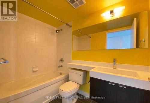 1902 - 4K Spadina Avenue, Toronto, ON - Indoor Photo Showing Bathroom