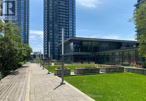 1902 - 4K Spadina Avenue, Toronto, ON - Outdoor