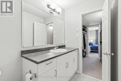 210 Hawkmere Way, Ottawa, ON - Indoor Photo Showing Bathroom