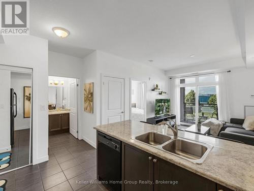 308 - 5020 Corporate Drive, Burlington (Uptown), ON - Indoor Photo Showing Kitchen With Double Sink