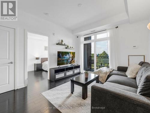 308 - 5020 Corporate Drive, Burlington (Uptown), ON - Indoor Photo Showing Living Room