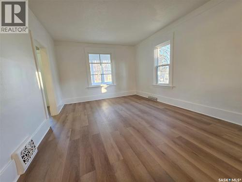 430 2Nd Avenue Ne, Swift Current, SK - Indoor Photo Showing Other Room