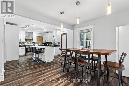 316 North Shore Boulevard W, Burlington, ON - Indoor Photo Showing Dining Room