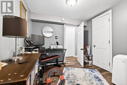 316 North Shore Boulevard W, Burlington, ON - Indoor