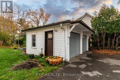 316 North Shore Boulevard W, Burlington, ON - Outdoor