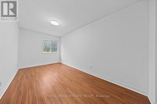 107 Corsica Private, Ottawa, ON - Indoor Photo Showing Other Room