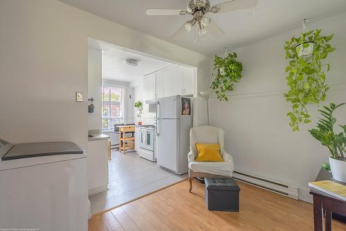 Salle à manger - 3426  - 3432 Rue Bercy, Montréal (Le Plateau-Mont-Royal), QC - Indoor Photo Showing Laundry Room