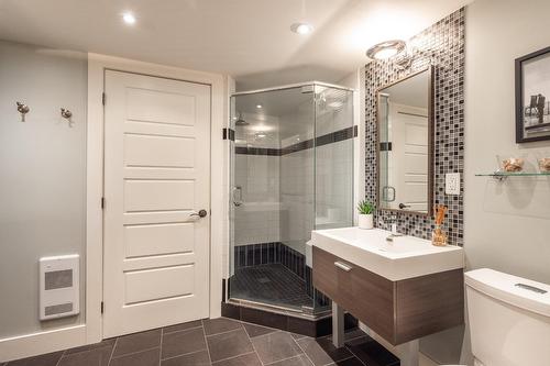 Bathroom - 5640 Av. De Canterbury, Montréal (Côte-Des-Neiges/Notre-Dame-De-Grâce), QC - Indoor Photo Showing Bathroom