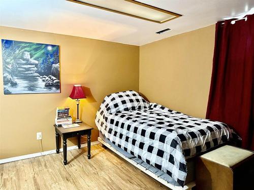 265 Ray Boulevard, Thunder Bay, ON - Indoor Photo Showing Bedroom