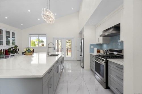 2270 Leighton Rd, Nanaimo, BC 