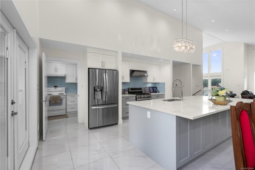 2270 Leighton Rd, Nanaimo, BC 