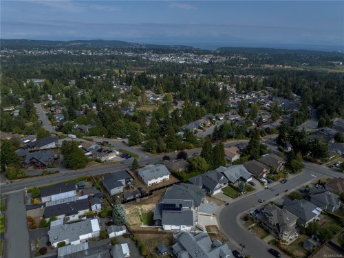 2270 Leighton Rd, Nanaimo, BC 