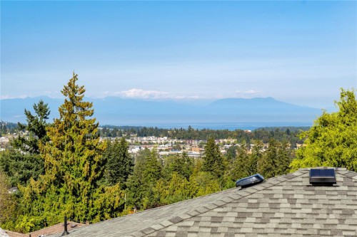 2270 Leighton Rd, Nanaimo, BC 