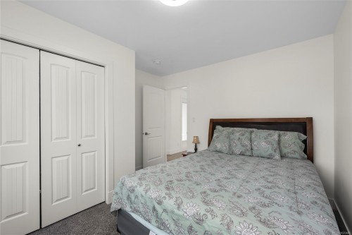 2270 Leighton Rd, Nanaimo, BC 