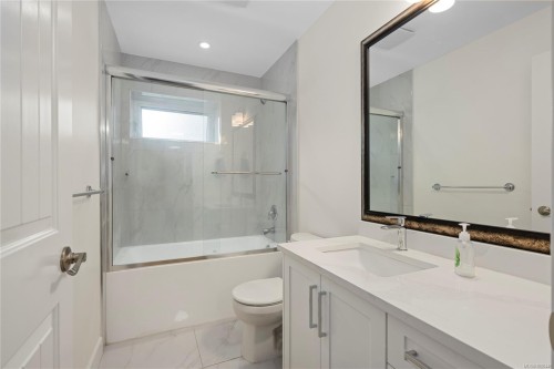 2270 Leighton Rd, Nanaimo, BC 