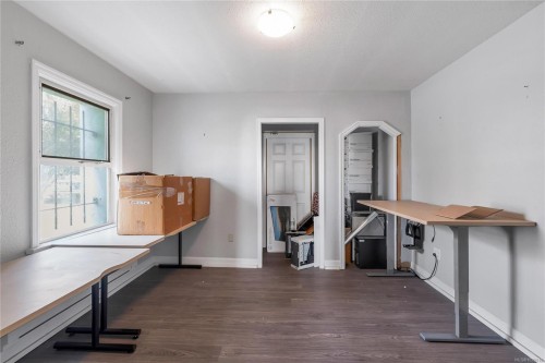 1323 Government St, Victoria, BC 