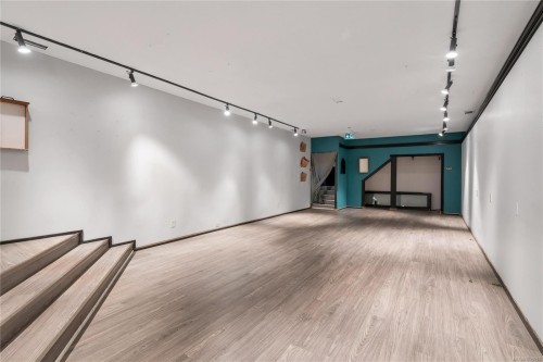 1323 Government St, Victoria, BC 