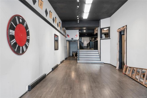 1323 Government St, Victoria, BC 