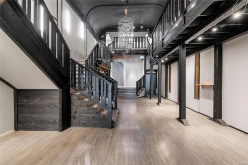 1323 Government St, Victoria, BC 