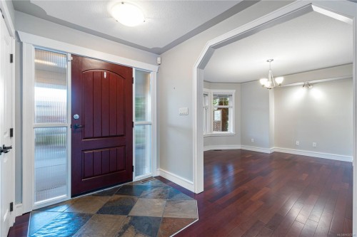 610 Forsyth Ave, Parksville, BC 