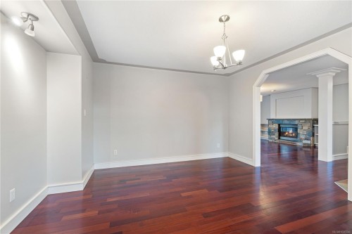 610 Forsyth Ave, Parksville, BC 