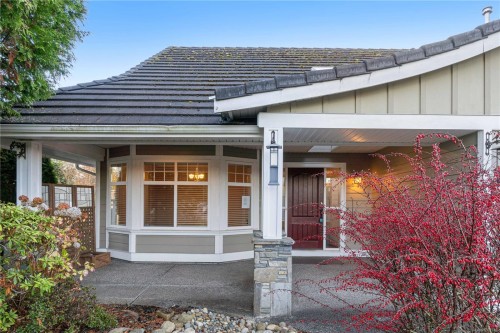 610 Forsyth Ave, Parksville, BC 