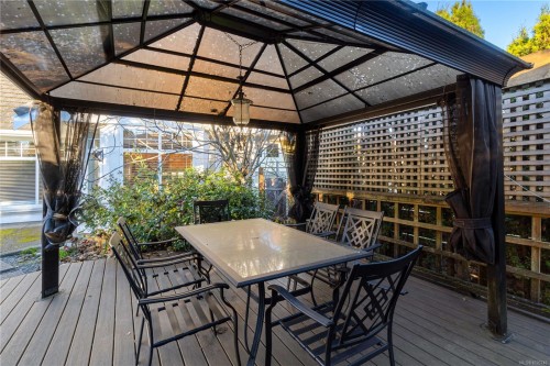 610 Forsyth Ave, Parksville, BC 