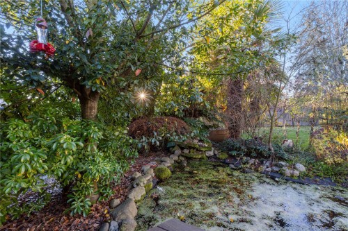 610 Forsyth Ave, Parksville, BC 