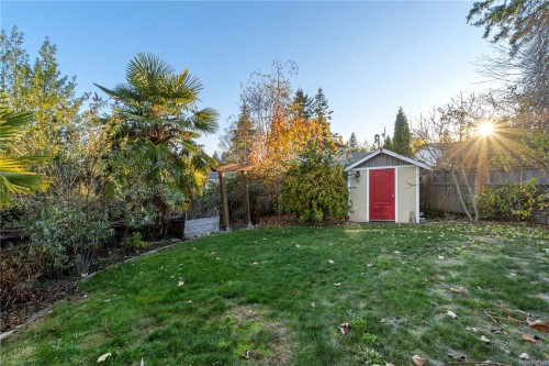 610 Forsyth Ave, Parksville, BC 